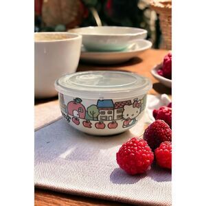 Hello Kitty Ceramic Storage Bowl with vented lid Medium size.